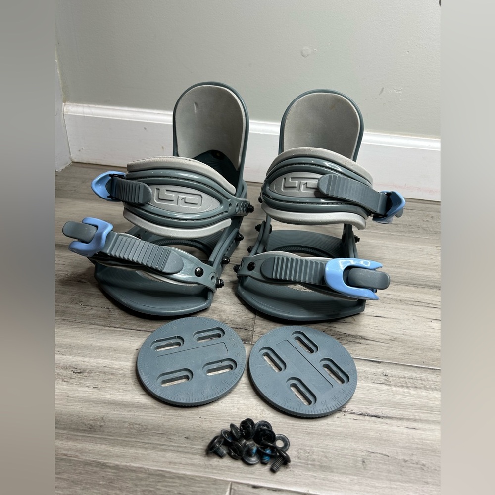 Youth Large snowboard bindings
